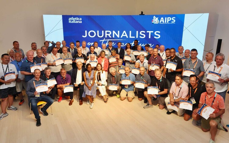 23LA podium